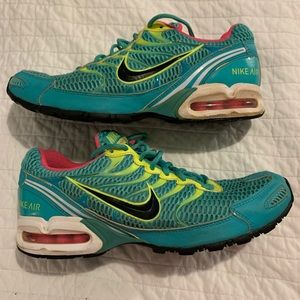 Nike torch Women's Teal Black Yellow Pink Sneakers